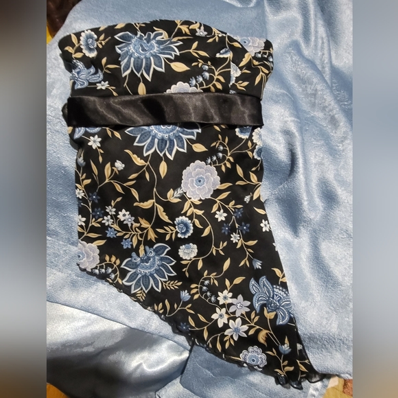 Strapless A-line top - Picture 1 of 8